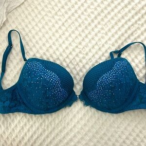 Victoria’s Secret Bombshell Teal Lace Push-Up Bra Rhinestone 32C/D